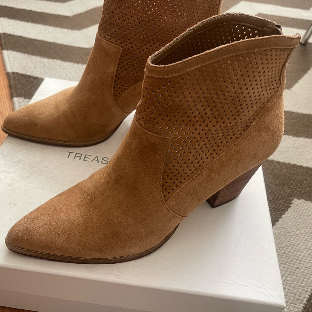 Treasure & Bond Tan Suede Ankle Booties